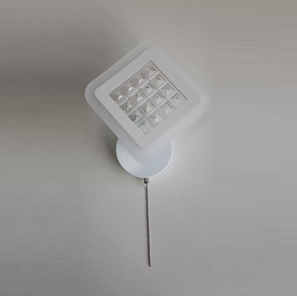 Светильник SPF-13852 БЕЛЫЙ ` 1/LED/6W/2800-6500K с выключателем 3 РЕЖИМА SALTO