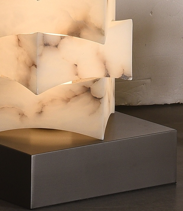 Светильник DZN-13863 ЧЕРНЫЙ + МРАМОР ` D280*280/H1400/1/LED/20W UNIVERSE