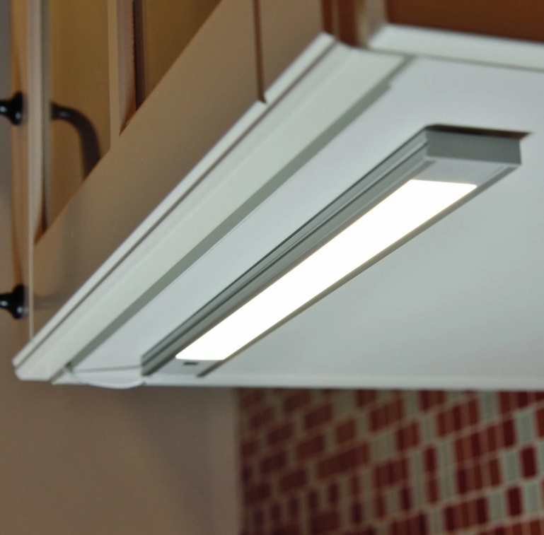 Светодиодный светильник ULI-F40-5W/4200K SENSOR IP20 SILVER RSP