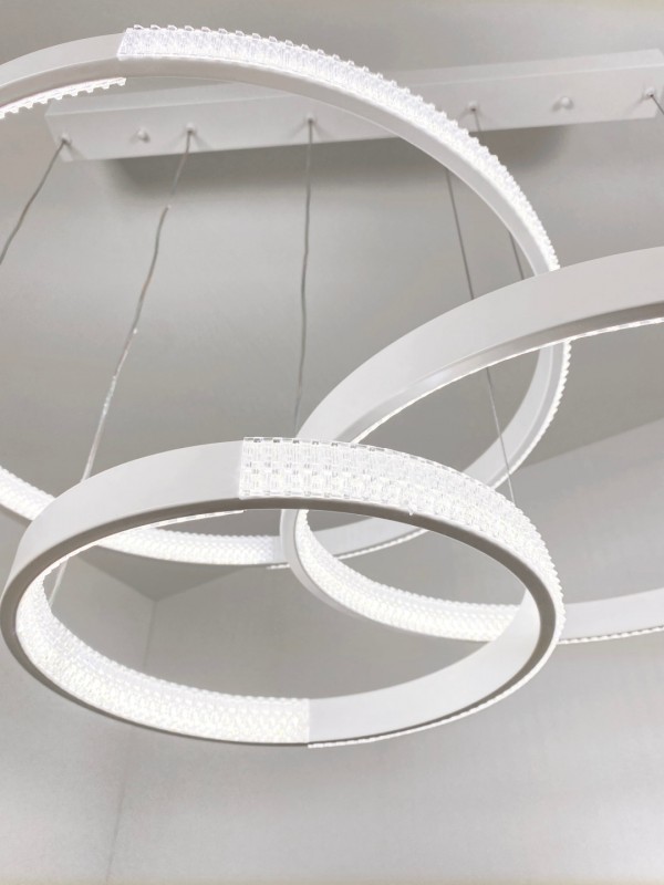 Светильник подвесной SAPFIR (2202-3-750WH) SPF-8719 БЕЛЫЙ ` D720*500/H1000/3/LED/2*75W без ПДУ TERRA