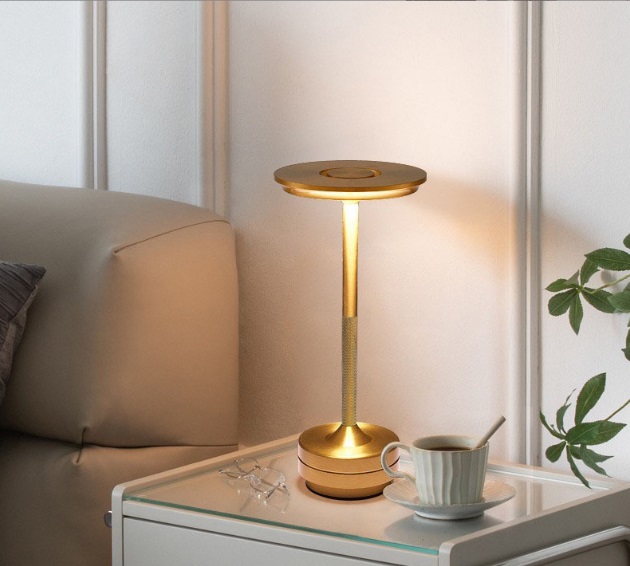 Светильник DZN-5692 БРОНЗА ` D90/H175/1/LED/5W/2800-6500K фонарь с аккумулятором для пикника PICNIC