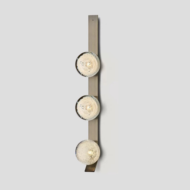 Светильник настенный DZN-53906 БРОНЗА ` D120/H880/3/LED/.W/3000K стекло с пузырьками LEROY 25-02