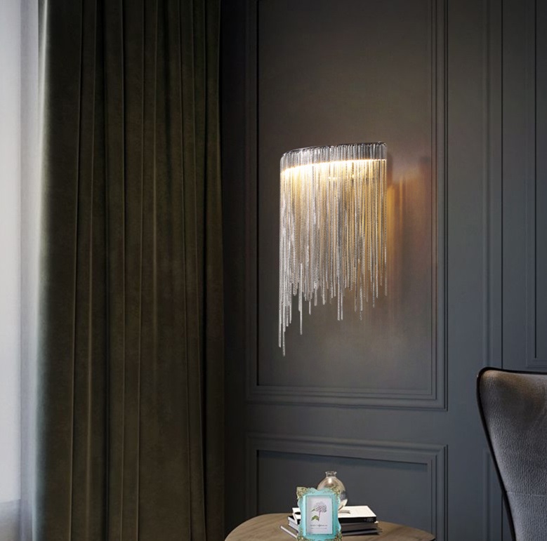 Светильник настенный SAPFIR SPF-4859 СЕРЕБРО ` D300/H270/1/LED/5W/4500K COVER 24-12