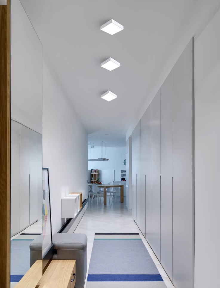 Светильник SPF-13507 БЕЛЫЙ D220*220/H58/1/LED/20W/4000K ATOM 25-03 (1/20)